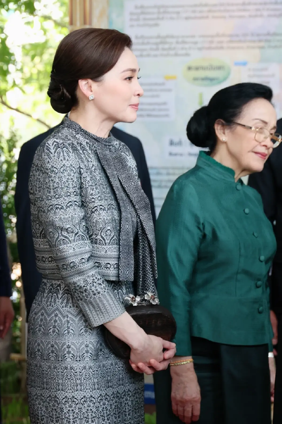 ในหลวง-พระราชินี เสด็จฯ ทอดพระเนตรศูนย์ฯ การเกษตรห้วยซอน-ห้วยซั้ว