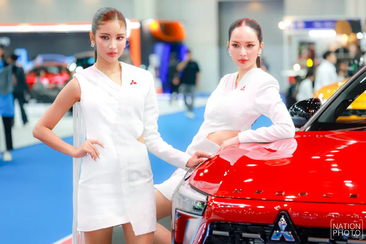 สะกดทุกสายตา ประมวลภาพสาวงามจากค่ายรถชั้นนำ ในพิธีเปิด Motor Show 2026