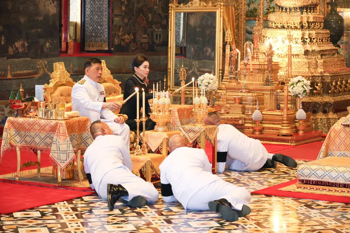 ในหลวง-พระราชินี เสด็จฯ ทรงบำเพ็ญพระราชกุศลมาฆบูชา พุทธศักราช 2569