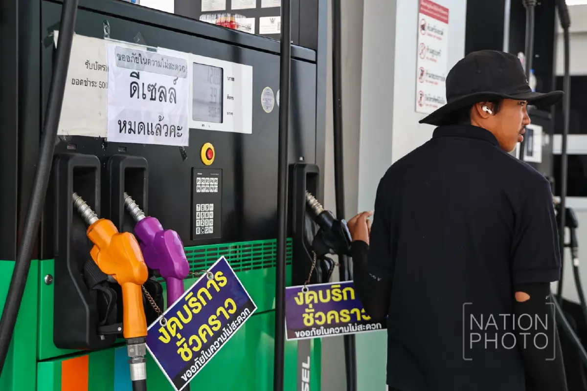 แห่เติม 'ดีเซล' เกลี้ยงปั๊ม หวั่นสงครามทำราคาพุ่ง-หมดสต็อก ผู้ค้ายันมีเพียงพอให้บริการ