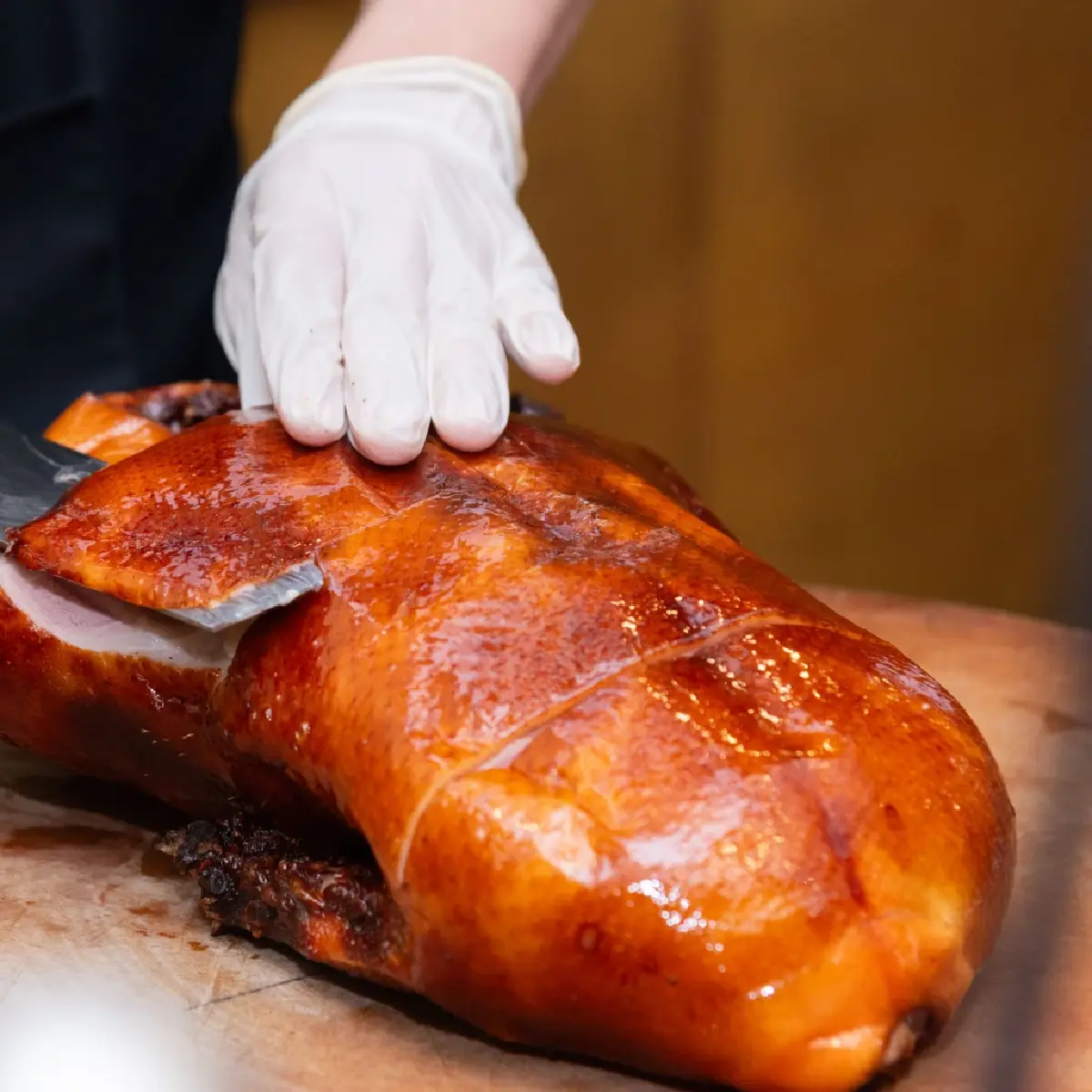 ‘เบียร์ ใบหยก’ ยัน ไม่ขึ้นราคาบุฟเฟต์ คนกินอยู่ได้ ร้านก็อยู่ได้ ชี้ โควิด-19 หนักที่สุดแล้ว