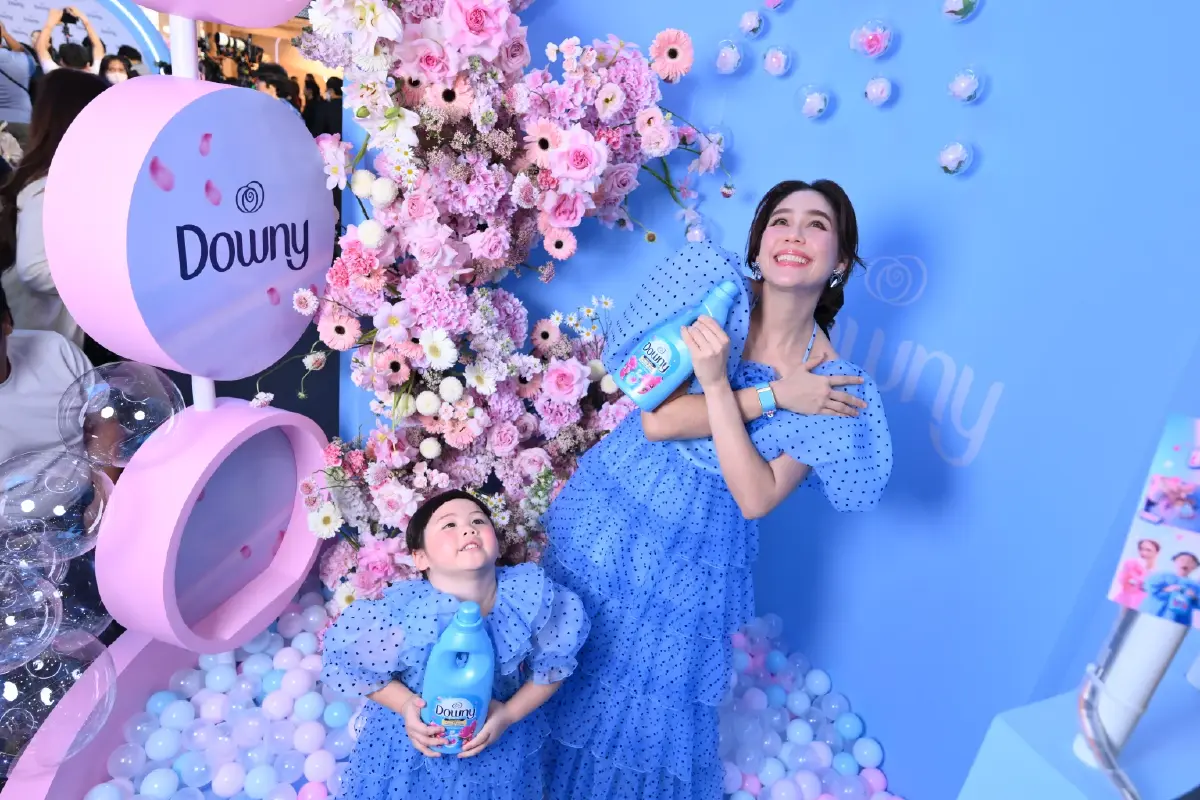 “ยิ่งลูบยิ่งหอม” แม่ชม-น้องเกล โชว์ซิงเกิ้ลพิเศษจากดาวนีย์