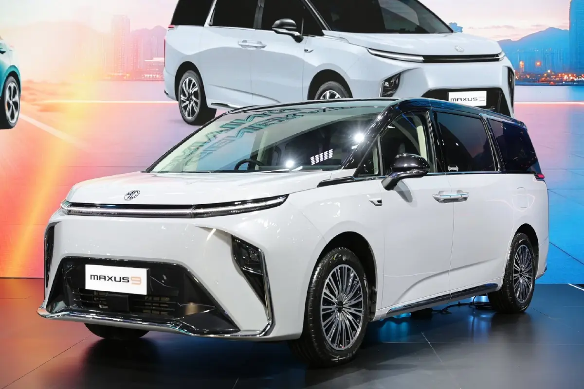 เอ็มจี เสริม EV - Hybrid ยกระดับโชว์รูม ดันยอดขายปีนี้ 3 หมื่นคัน 