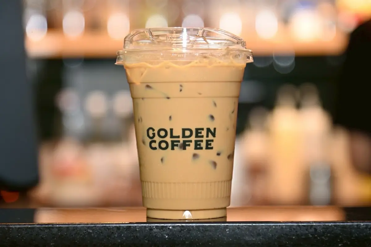 โกลเด้น เพลซ ต่อยอดแบรนด์ เปิดร้านโกลเด้น คอฟฟี่ สาขาอาคารเมืองไทย - ภัทร คอมเพล็กซ์