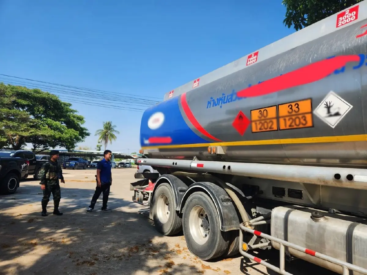 น้ำมันดีเซล หลายหมื่นลิตรซุกชายแดน จับรถบรรทุกน้ำมันส่งปท.เพื่อนบ้าน
