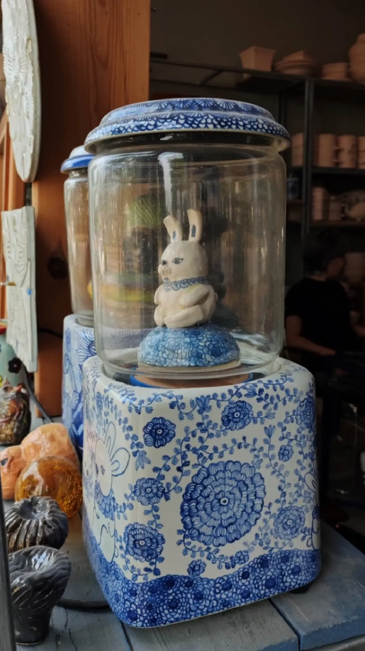 Lively Ware แบรนด์เซรามิกที่เริ่มในห้องนอนของ กิตติ์ กัลยาณพงศ์