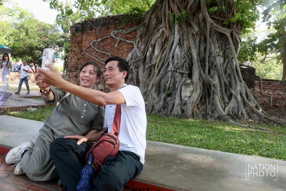 ป้าอยุธยา บุกวัดมหาธาตุ ประกาศศักดา เศียรพระในรากไม้ ของแท้ต้องไทย