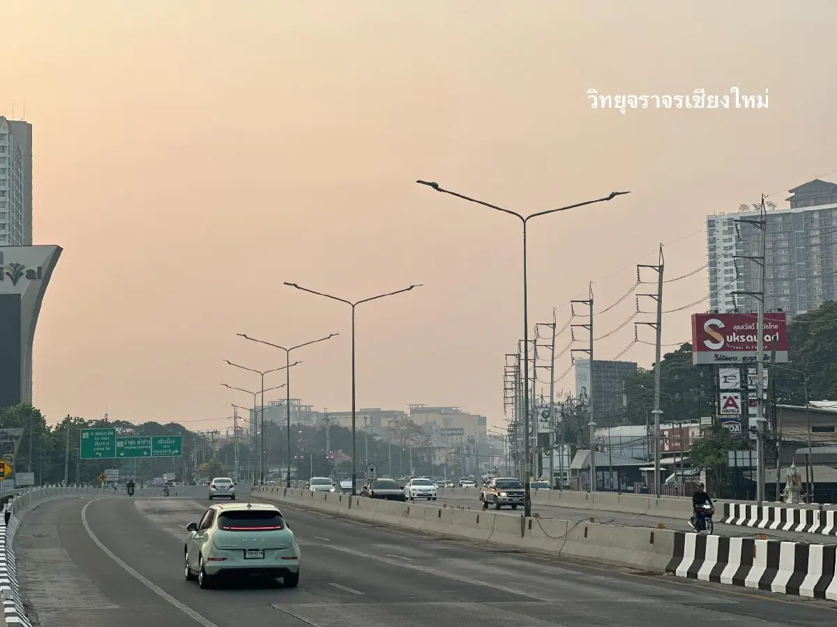 เชียงใหม่ ฝุ่นคลุมเมือง จุดความร้อนพุ่ง 136 จุด ไม่มีฝน ช่วยระบาย