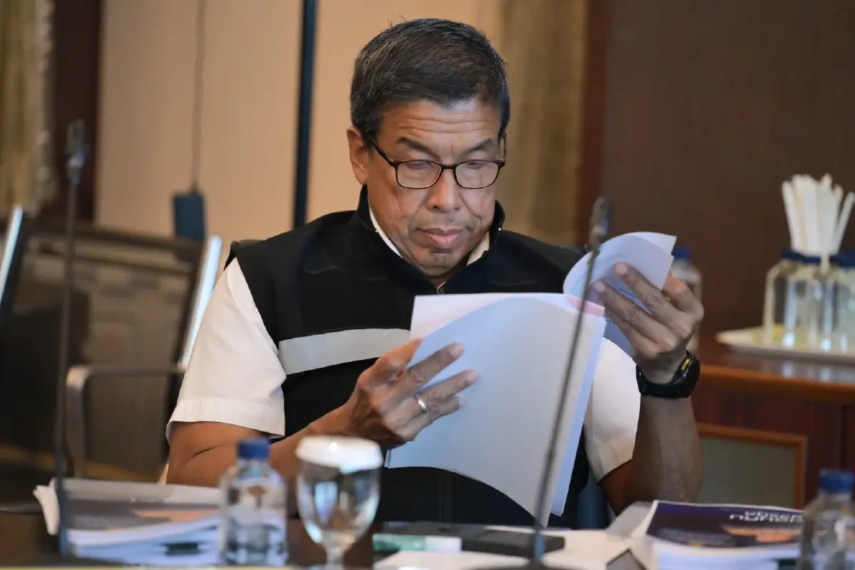 นายกฯ ถกผู้ว่าฯ 76 จังหวัด-กทม. สางปมน้ำมันแพง-ฟันพวกกักตุนสินค้า