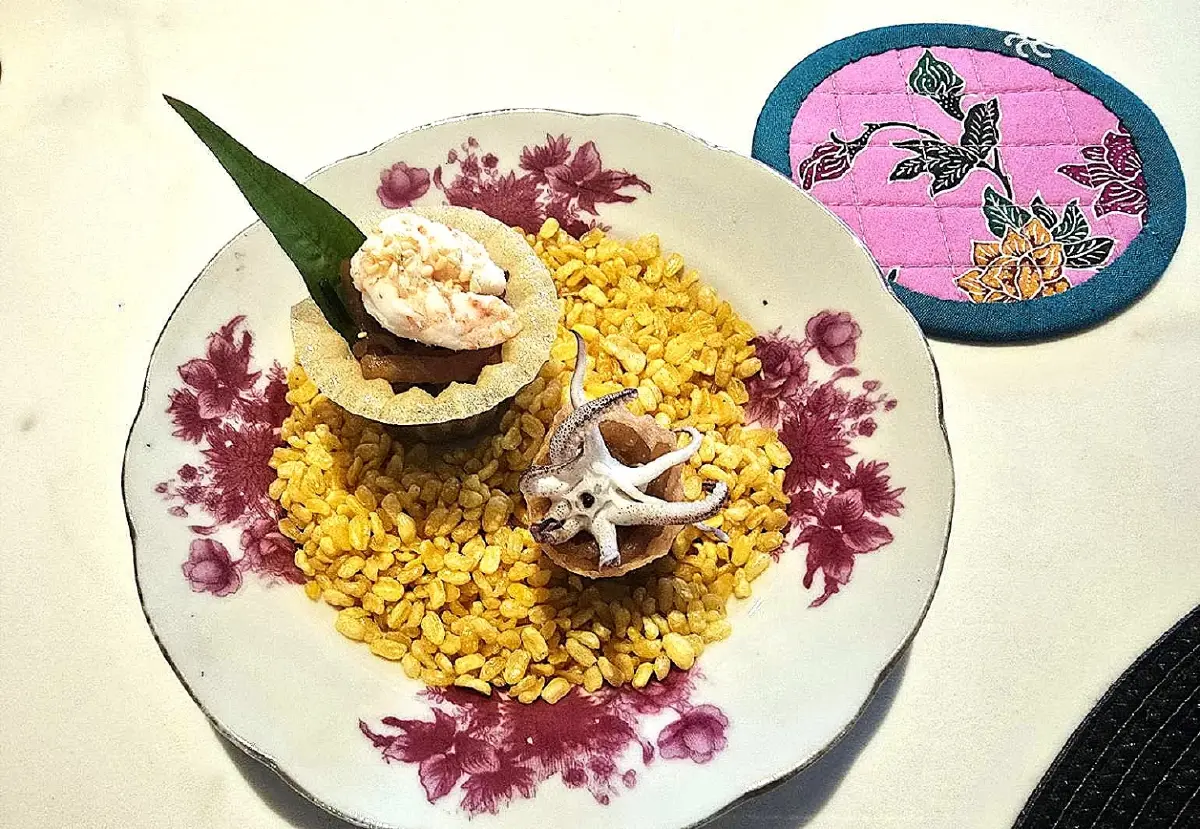 'อาหารเพอรานากัน' สื่อรัก ในความหมายของ เชฟอุ้ม คณพร