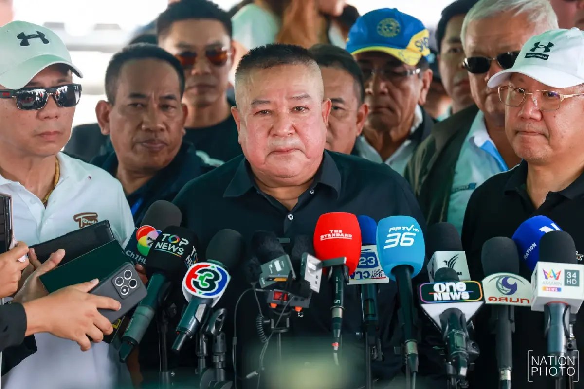 'สหพันธ์ขนส่ง' จี้รัฐแก้วิกฤติน้ำมันแพง ขู่ยกระดับหยุดวิ่งทั่วประเทศ