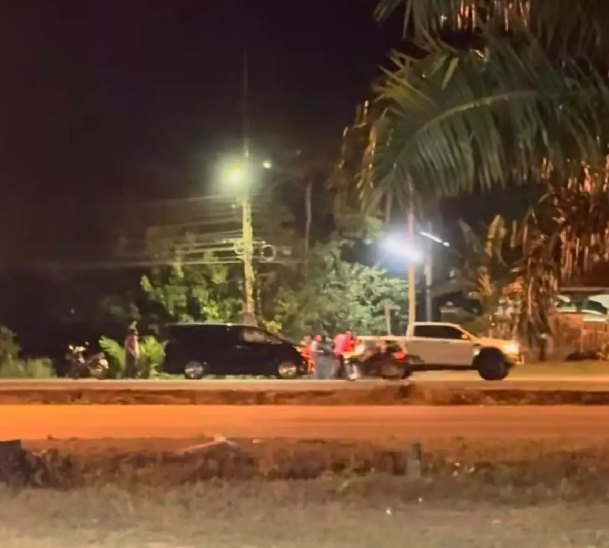 ด่วน คนร้าย ยิงถล่มรถ 'กมลศักดิ์ ลีวาเมาะ' สส.นราธิวาส ขณะกลับบ้าน