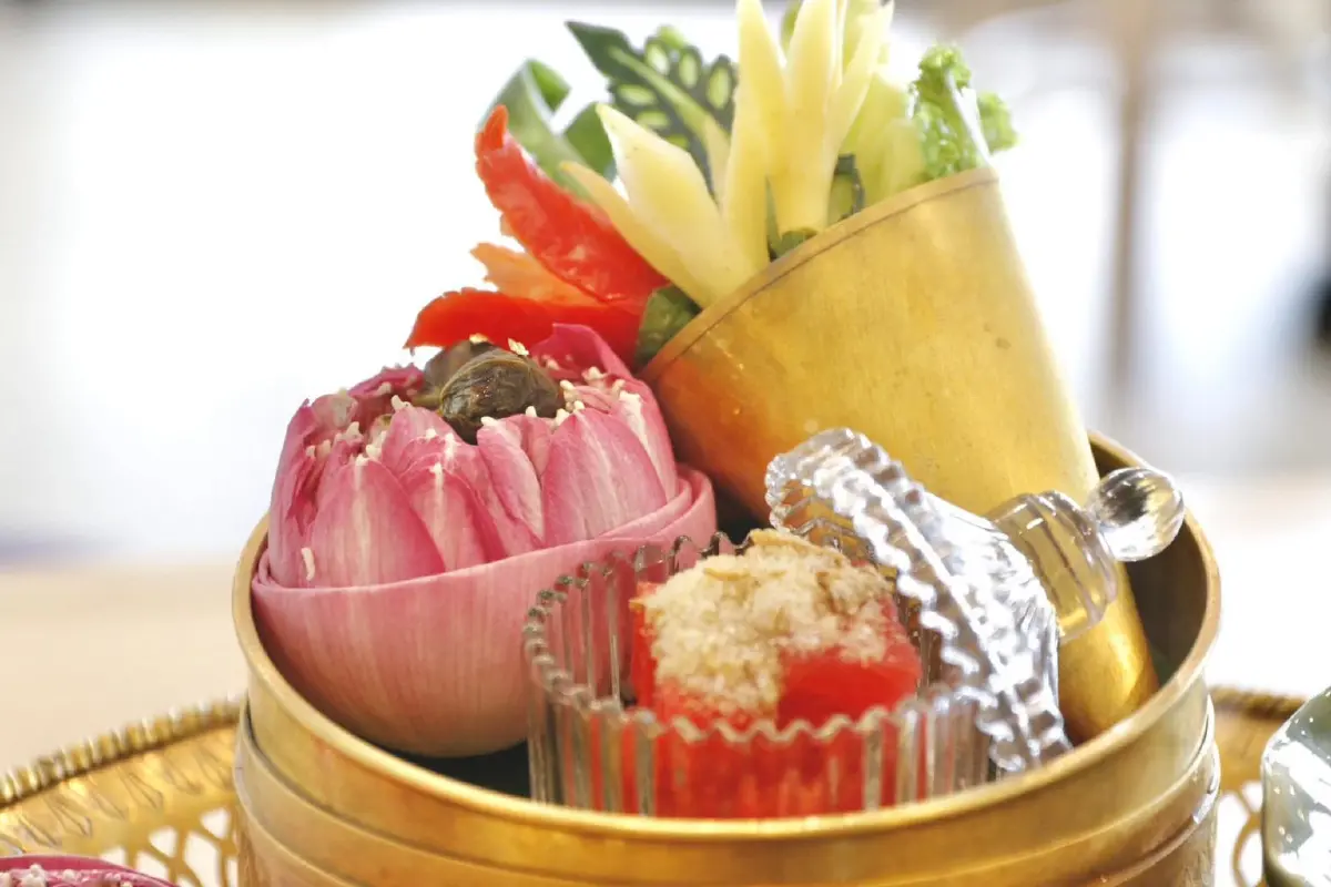 ข้าวแช่น้ำตาลต่ำ! ข้าว กข 43 ในสำรับดับร้อนสายเฮลตี้จากนาราคูซีน