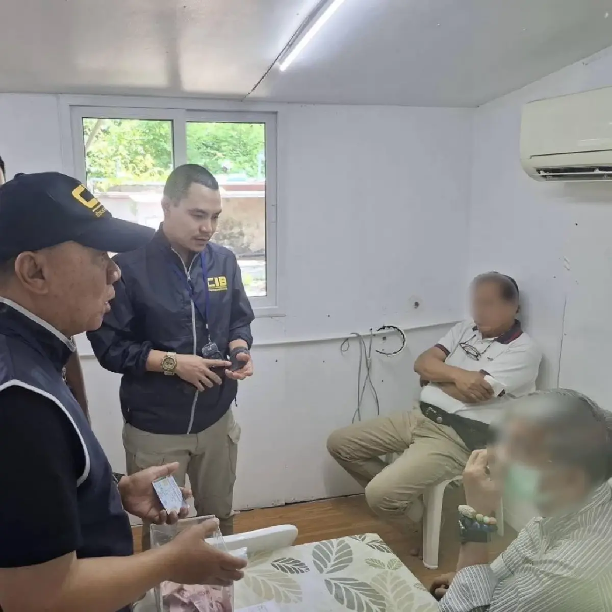 'หมอ' ผอ.ศูนย์โดนจับ! ไร้ใบอนุญาตรักษาโรคคลินิกที่นนทบุรี