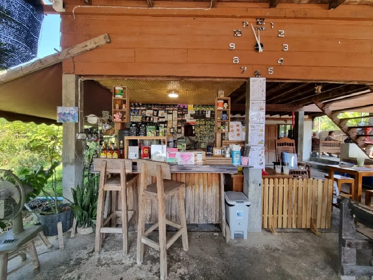 ลำปางสโลว์ไลฟ์ จิบกาแฟอุ่นที่ Hug Cup, Start Up และหม้อก๋า