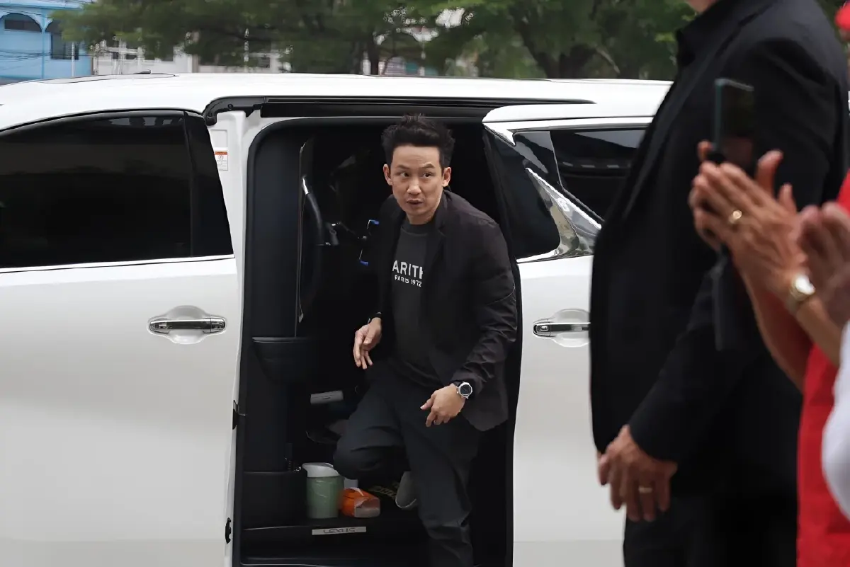 'ทักษิณ' อยู่ในลิสต์พักโทษ 11 พ.ค. ยังห่วงบ้านเมือง-ปัญหาน้ำมัน