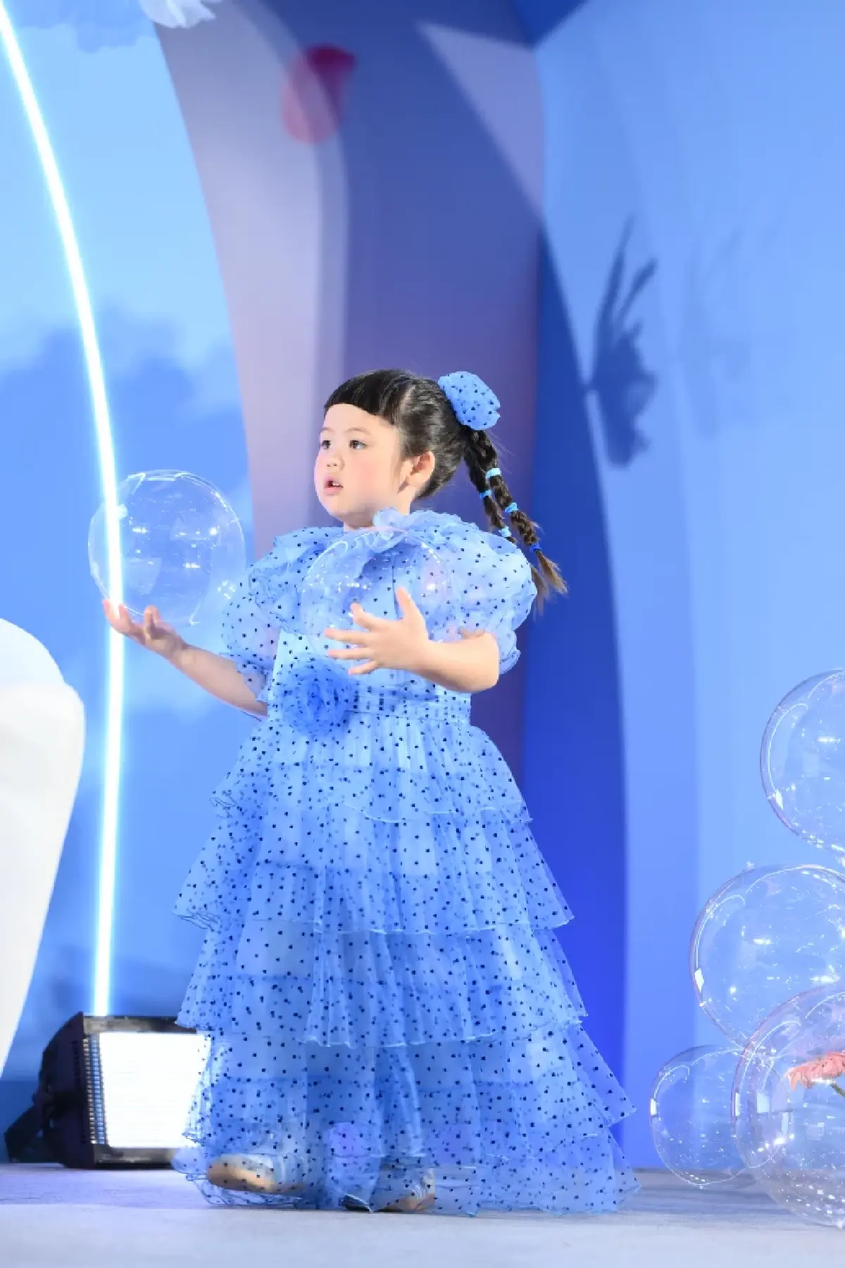 “ยิ่งลูบยิ่งหอม” แม่ชม-น้องเกล โชว์ซิงเกิ้ลพิเศษจากดาวนีย์