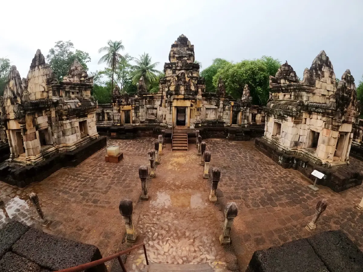 คืนชีพ...สด๊อกก๊อกธม