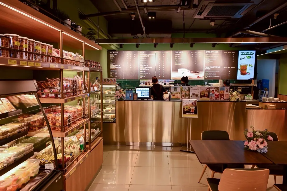 โกลเด้น เพลซ ต่อยอดแบรนด์ เปิดร้านโกลเด้น คอฟฟี่ สาขาอาคารเมืองไทย - ภัทร คอมเพล็กซ์