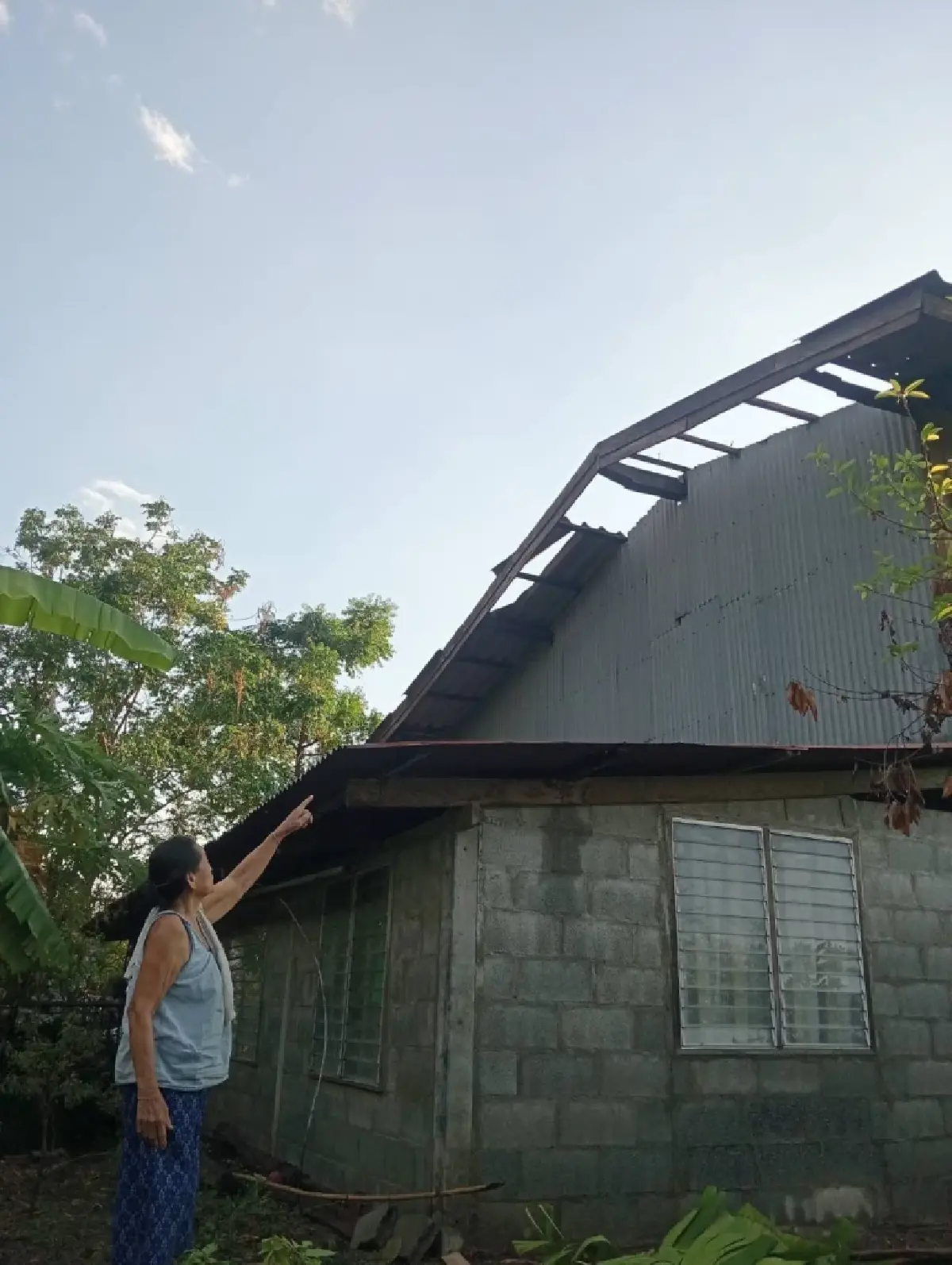 พายุฤดูร้อนถล่มสระบุรี ลมกระโชกแรงซัดบ้านพังยับ 21 หลัง เร่งช่วย