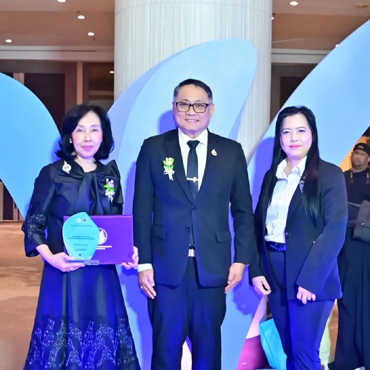 'ศิริพร แดงสุภา' CEO น้ำพริกเผาไทยแม่ประนอม คว้ารางวัลสตรีนักบริหารดีเด่น วันสตรีสากล 2569