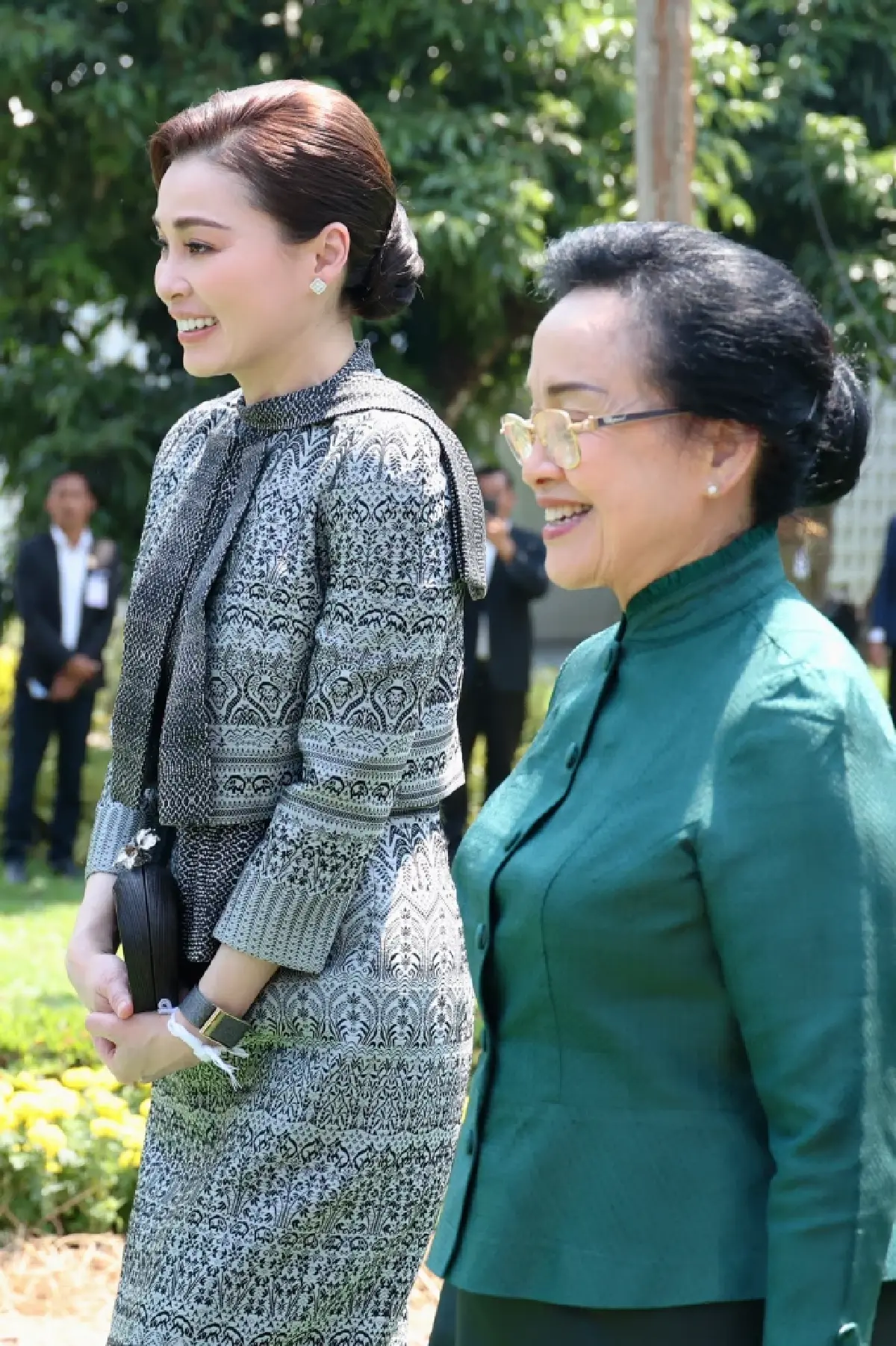 ในหลวง-พระราชินี เสด็จฯ ทอดพระเนตรศูนย์ฯ การเกษตรห้วยซอน-ห้วยซั้ว