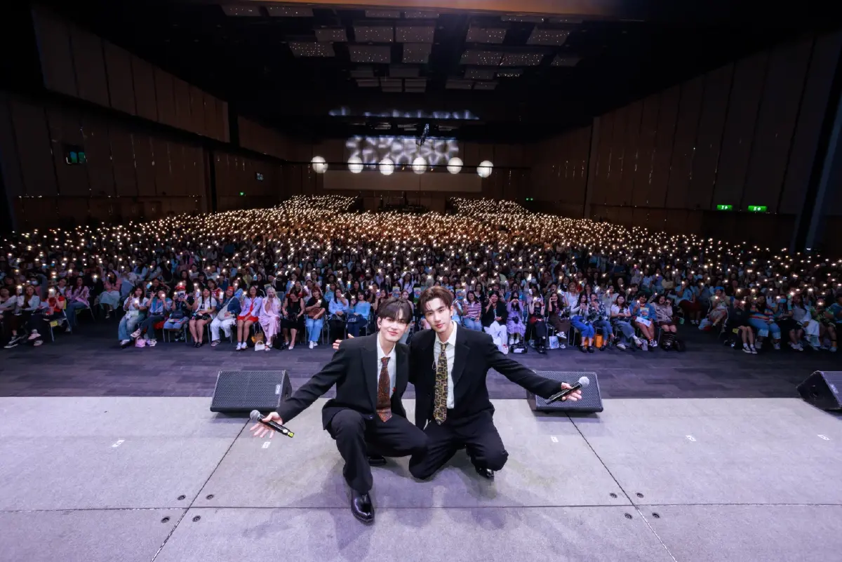 ‘เพิร์ธ-แซนต้า’ ส่งความสุขรับซีรีส์ใหม่ ใน “รักครูเท่าโลกเลย Lesson One”