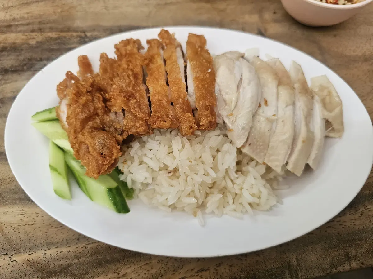 ‘ข้าวมันไก่ตอนลุงเตี้ย’ พัฒนาการ 53  ไก่นุ่ม ข้าวมัน หอมอร่อย