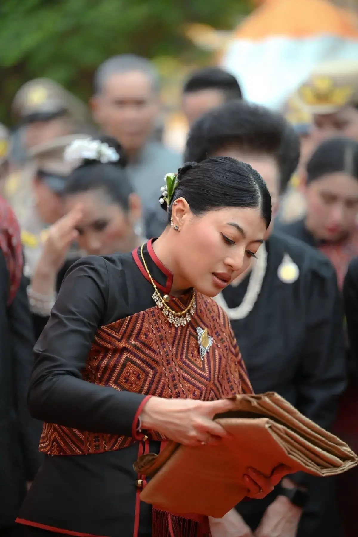 เจ้าฟ้าสิริวัณณวรีฯ สืบสานพระราชปณิธาน ดันแพรวาบ้านโพนสู่สากล