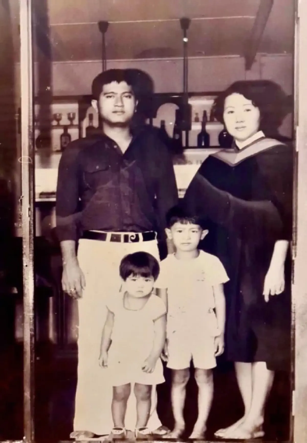 'วัน อยู่บำรุง' โพสต์แจ้งข่าวสูญเสีย 'คุณแม่ลำเนา อยู่บำรุง'