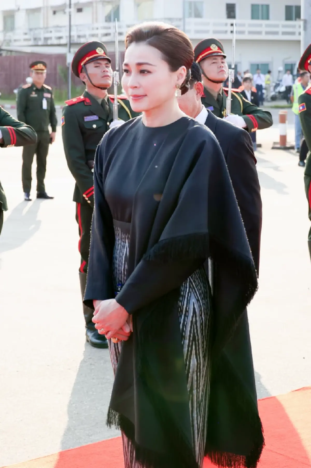 ในหลวง-พระราชินี เสด็จฯ เยือนสาธารณรัฐประชาธิปไตยประชาชนลาว อย่างเป็นทางการ