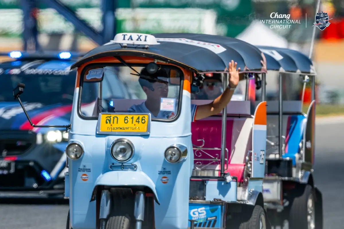 'มิลเลอร์-โทปรัค' ยกล้อโชว์ คว้าแชมป์ตุ๊กตุ๊กซิ่ง เปิดศึก MotoGP 2026