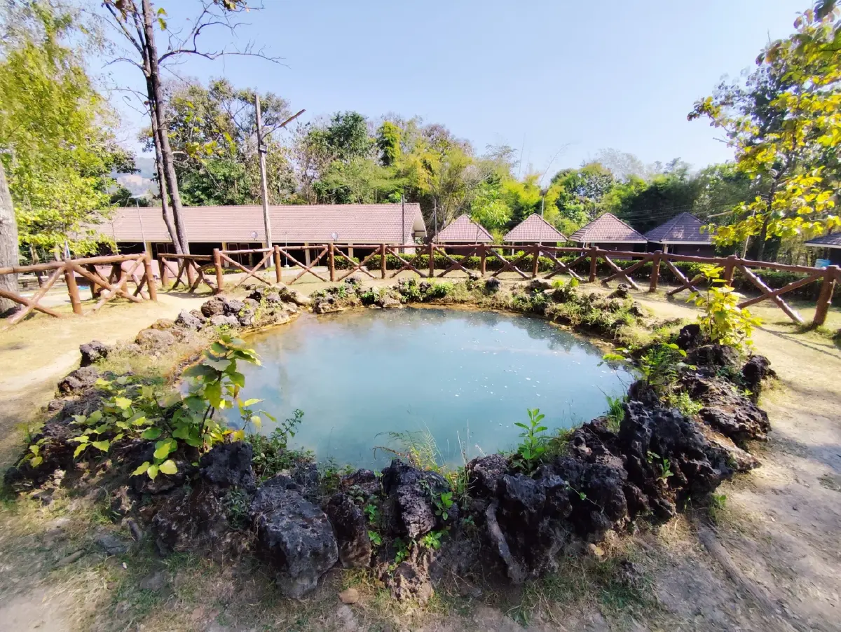 ไม่ได้พบพระ...ที่พบพระ