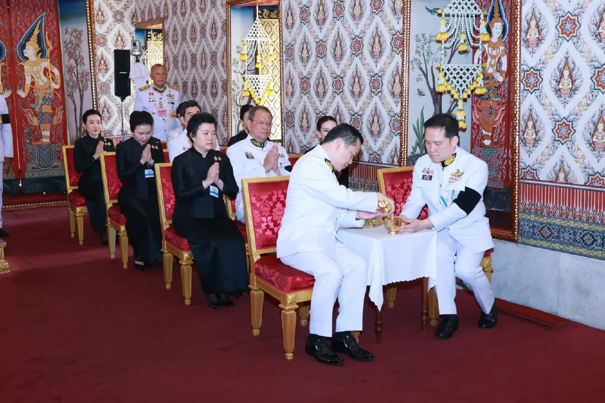 ครอบครัวสิริวัฒนภักดี ร่วมเป็นเจ้าภาพบำเพ็ญพระราชกุศลถวายพระบรมศพ สมเด็จพระพันปีหลวง