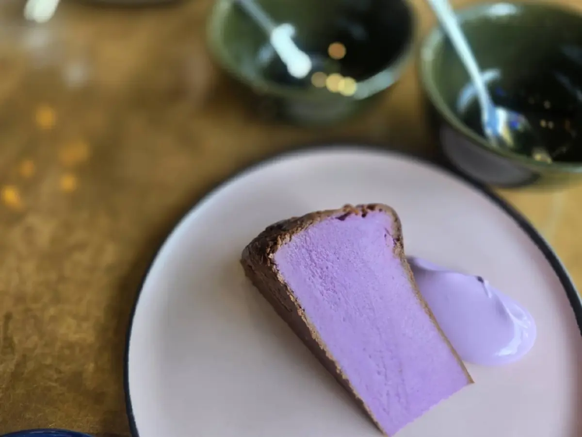 เปิดใจรับอาหารเมียนมา 'Rangoon Tea House' ปักหมุดไอคอนสยาม