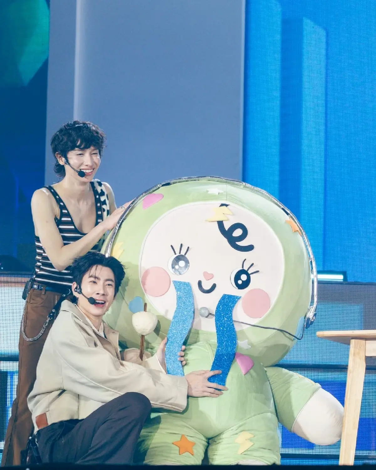 'เตนิว' พา 'โพก้าซัง' ขึ้นคอนสุดอบอุ่น ใน 'POLCA FAM MEETING' คว้าที่ 1 เทรนด์ x ไทย