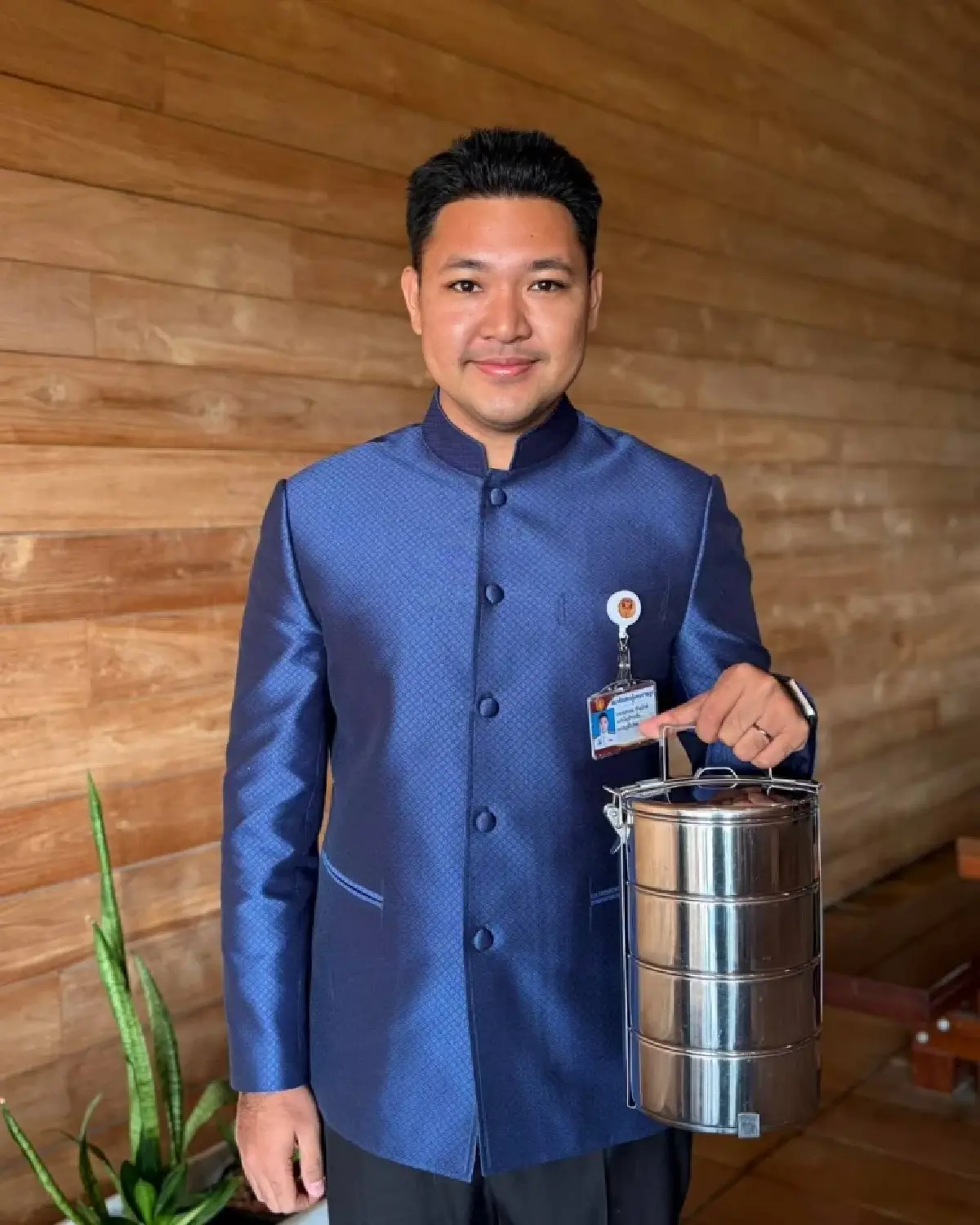 'โสภณ' นัดหารือหัวหน้าพรรค 30มี.ค. ถกสวัสดิการอาหารฟรี สส.