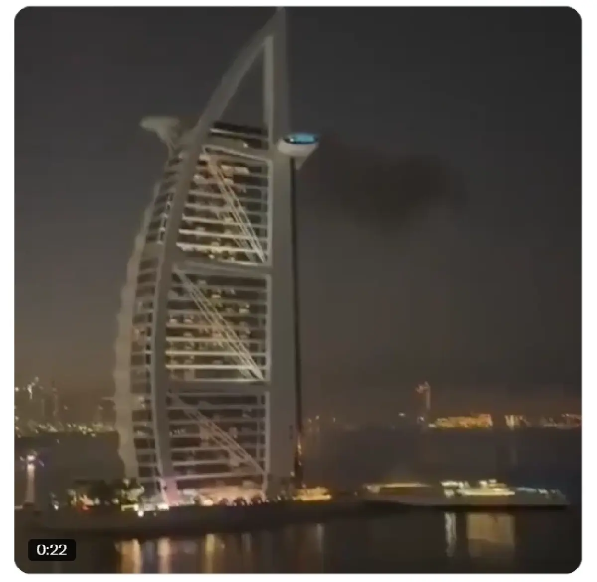 เปิดความเสียหาย 'ดูไบ' ถูกอิหร่านถล่มคืน โรงแรมหรู Burj Al Arab ไฟไหม้