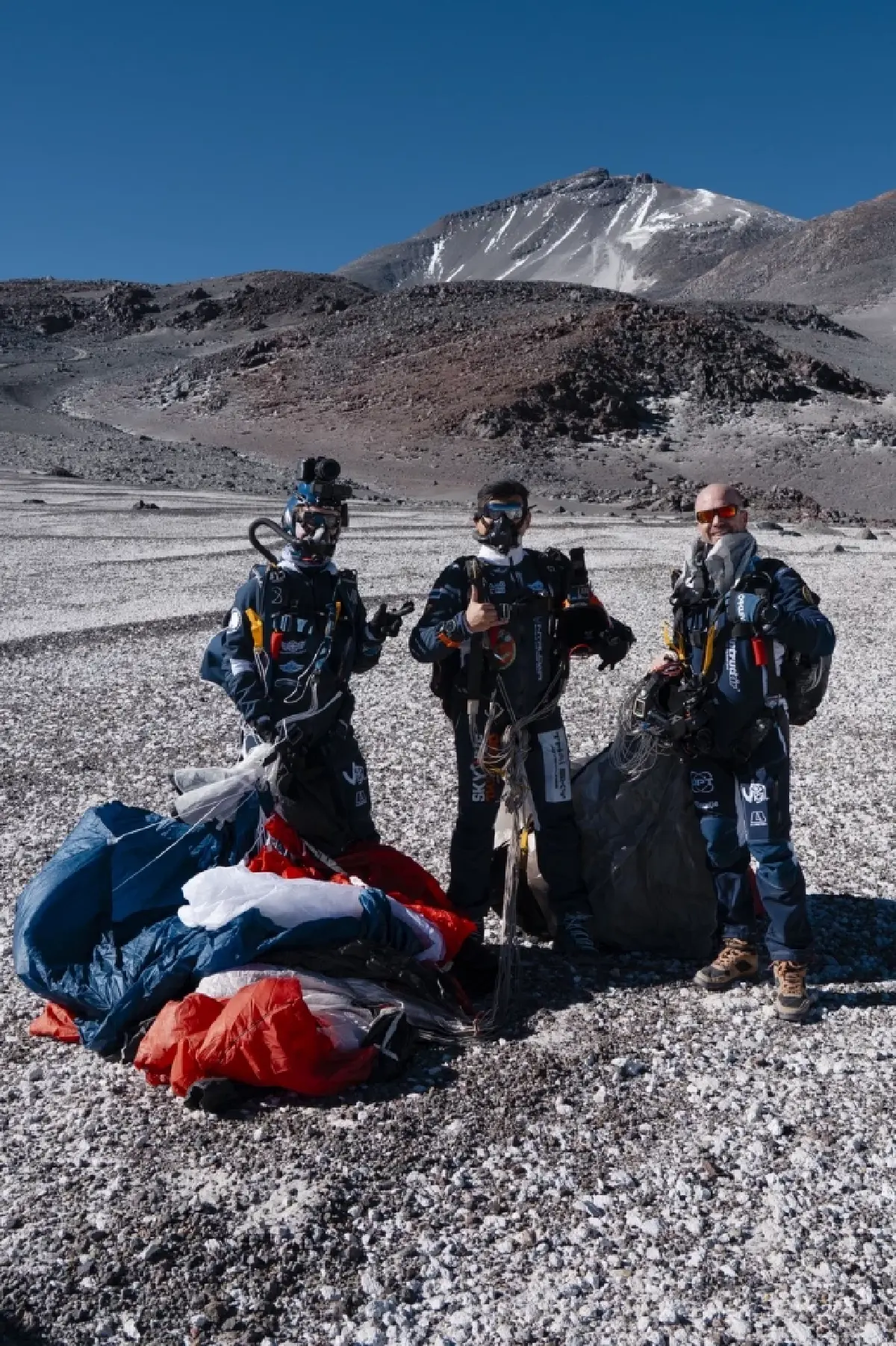 Guinness World Records รับรองสถิติซุปเปอร์ตุ้ม นักกระโดดร่มชาวไทย