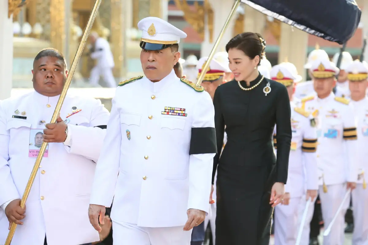 ในหลวง-พระราชินี เสด็จฯ ทรงบำเพ็ญพระราชกุศลมาฆบูชา พุทธศักราช 2569