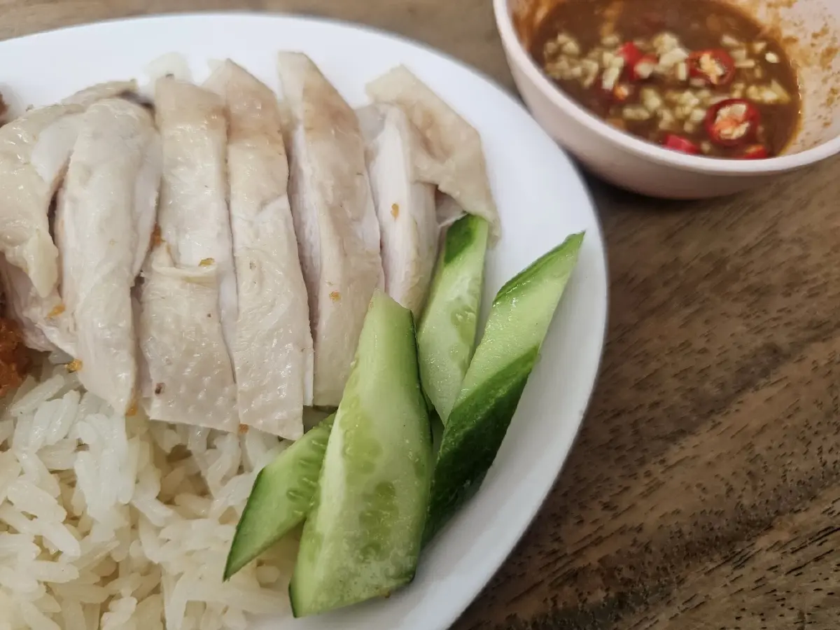 ‘ข้าวมันไก่ตอนลุงเตี้ย’ พัฒนาการ 53  ไก่นุ่ม ข้าวมัน หอมอร่อย