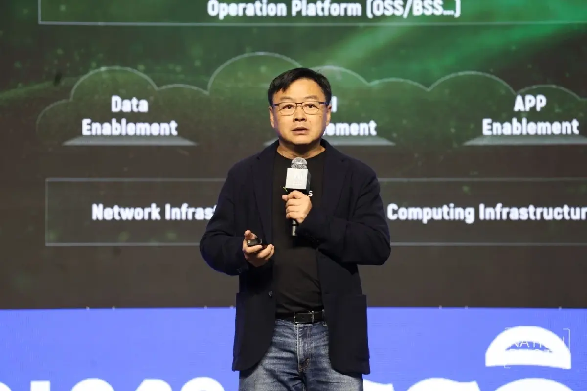 เอไอเอสเดินหน้าสู่ Cognitive Telco เครือข่ายอัจฉริยะคิดเองได้ วางรากฐาน AI-Quantum Network