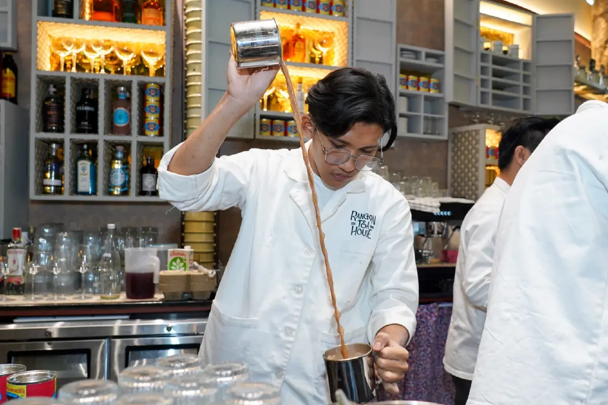 เปิดใจรับอาหารเมียนมา 'Rangoon Tea House' ปักหมุดไอคอนสยาม