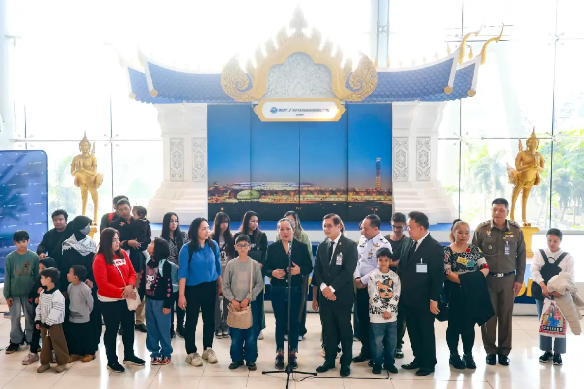 'คนไทยกลุ่มแรก' อพยพจาก 'อิหร่าน' เดินทางถึงไทยแล้ว 29 คน