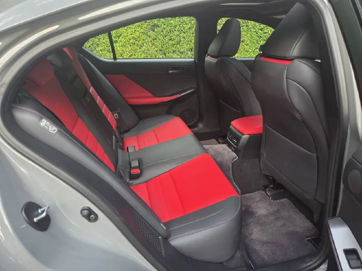 เลกซัส ปรับโฉม ช่วงล่าง พวงมาลัย ออปชั่น ‘IS’  เปิดราคา มอเตอร์โชว์