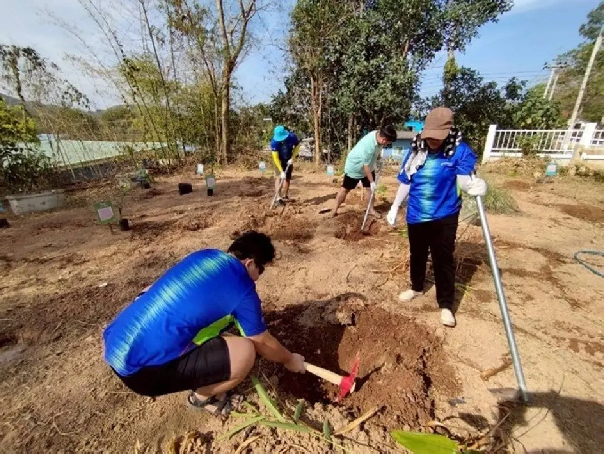 ราช กรุ๊ป ติดตั้งโซลาร์เซลล์ สร้างธนาคารน้ำใต้ดิน ปรับปรุงพื้นที่รร.บ้านหนองตะกู นครราชสีมา