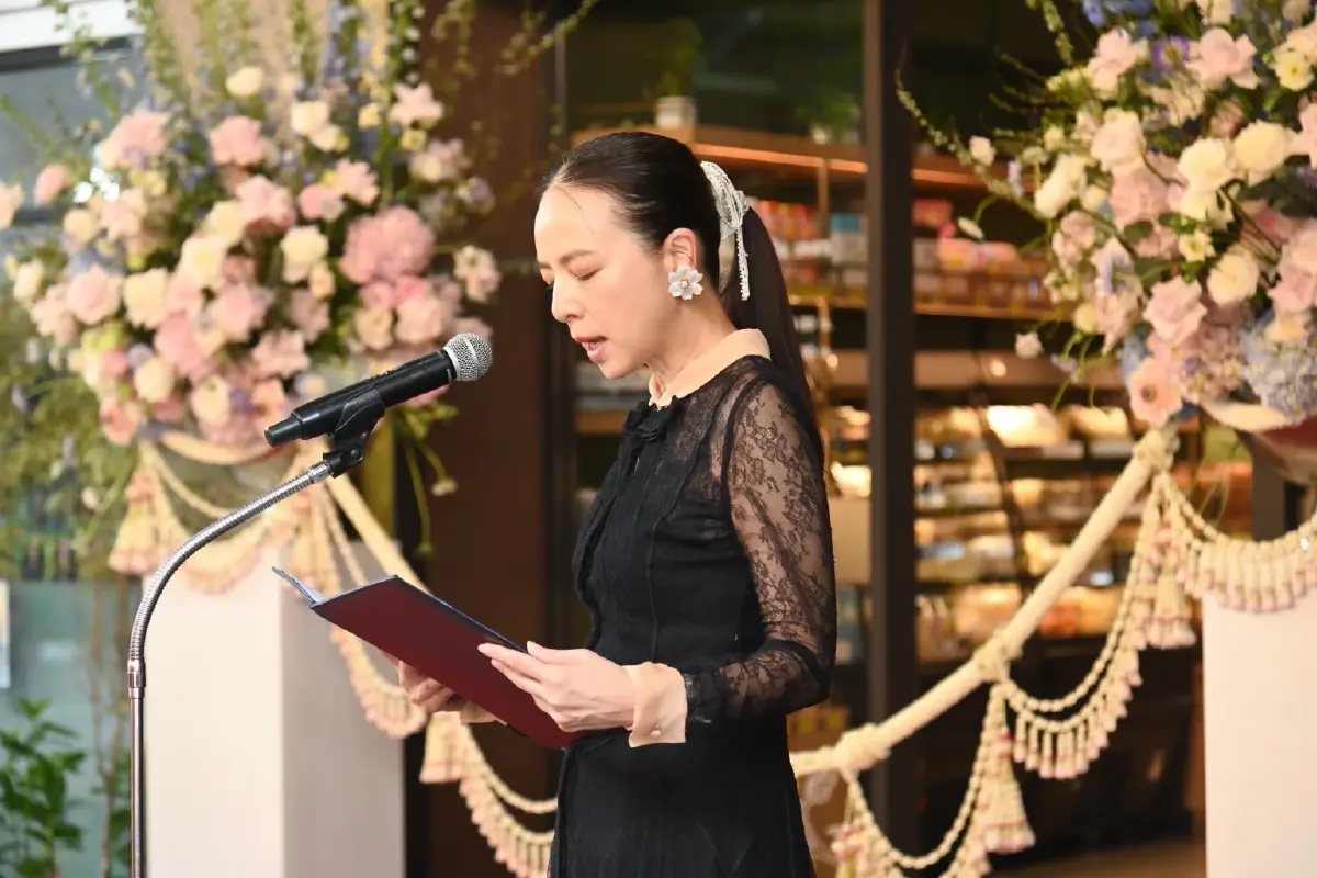 โกลเด้น เพลซ ต่อยอดแบรนด์ เปิดร้านโกลเด้น คอฟฟี่ สาขาอาคารเมืองไทย - ภัทร คอมเพล็กซ์