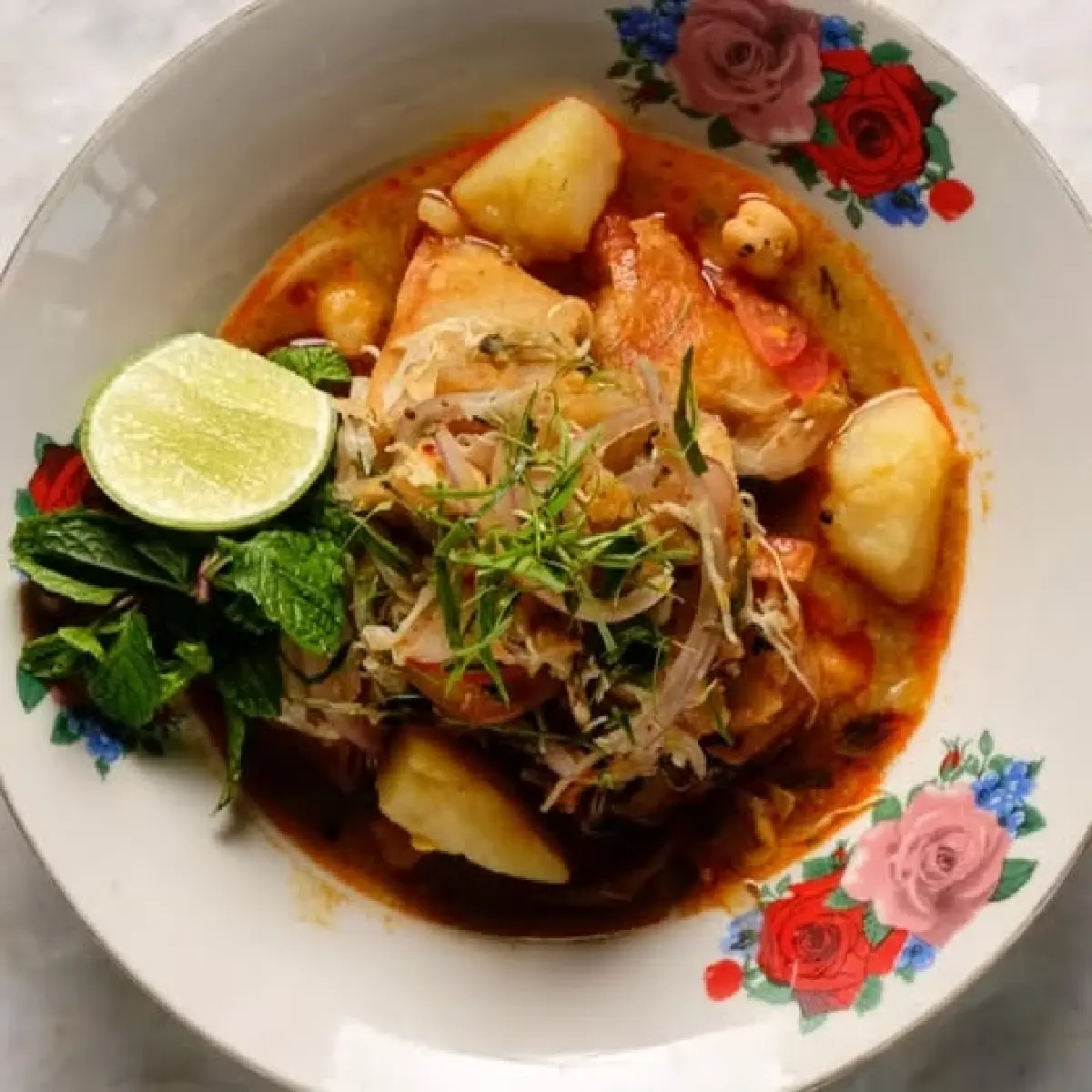 เปิดใจรับอาหารเมียนมา 'Rangoon Tea House' ปักหมุดไอคอนสยาม