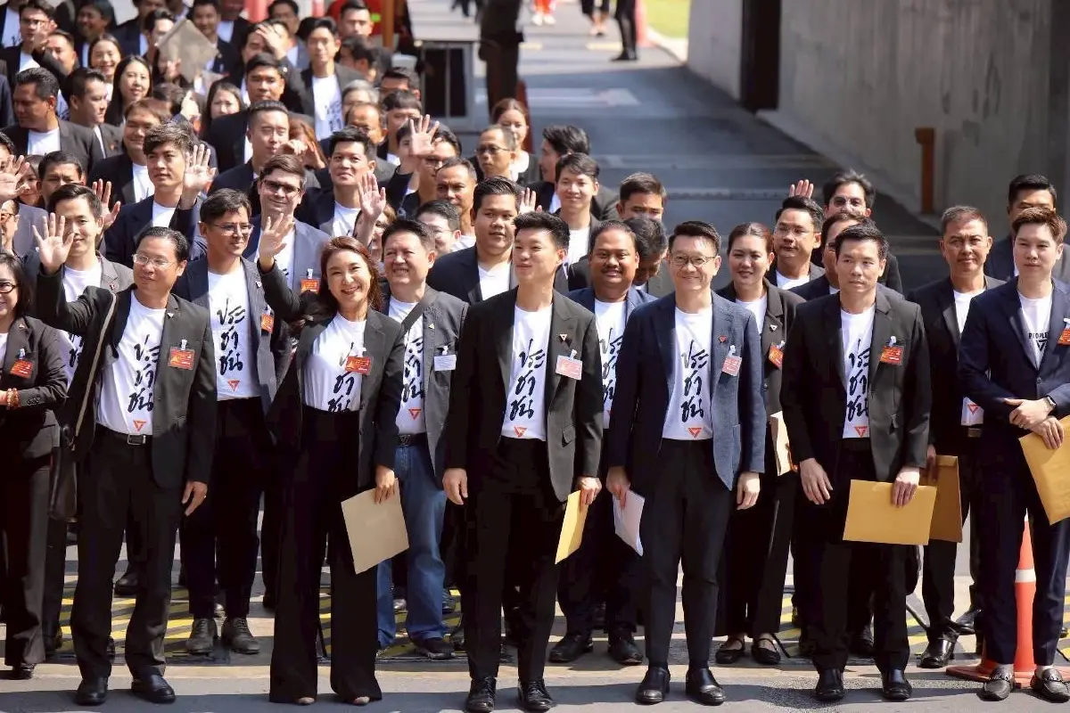 วัดพลัง ‘3 ก๊ก’ฝ่ายค้าน  ‘ส้ม-เขียว-ฟ้า’ ชำแหละ‘น้ำเงิน’