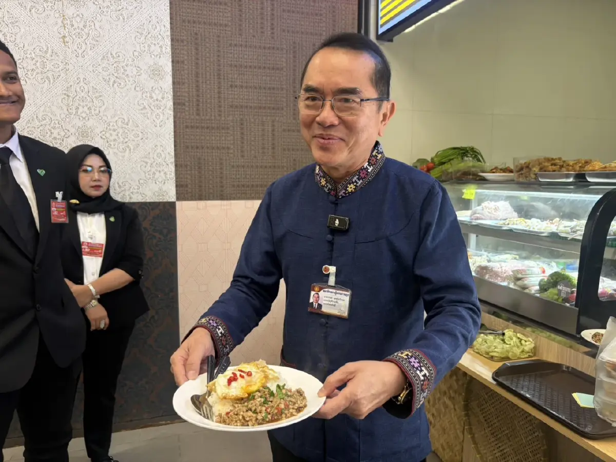 'โสภณ' นัดหารือหัวหน้าพรรค 30มี.ค. ถกสวัสดิการอาหารฟรี สส.